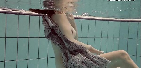  Loris Licicia super hot underwater swimming naked